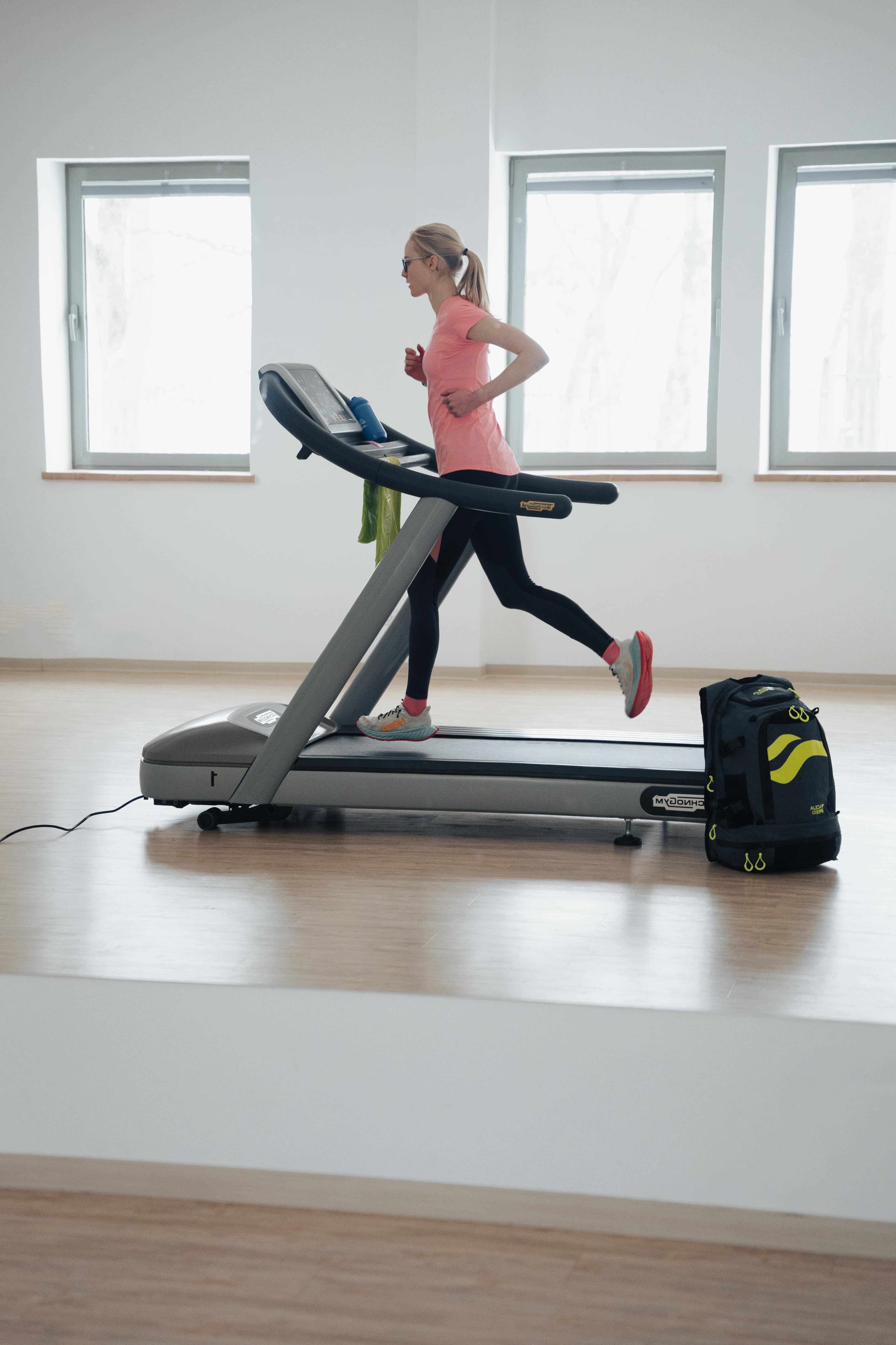 Trening biegowy z plecakiem MAXPACK