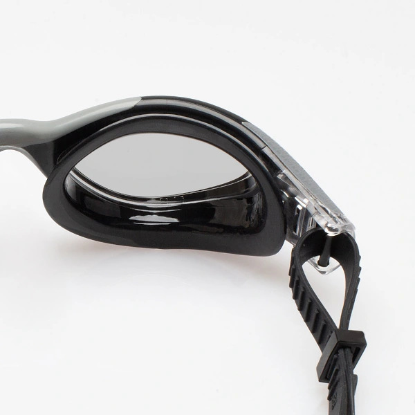 Okulary pływackie Aqua Speed Aquilo 23 - czarno-szare Okulary-plywackie-AQUA-SPEED-Aquilo-23-zblizenie-uszczelka