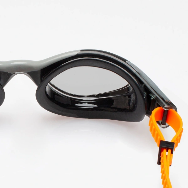 Okulary pływackie Aqua Speed Aquilo 23 - czarno-szare Okulary-plywackie-AQUA-SPEED-Aquilo-23-zblizenie-uszczelka