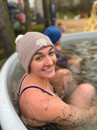 Aqua Speed 05  Winter Hat with Pom-Pom – beige – white logo